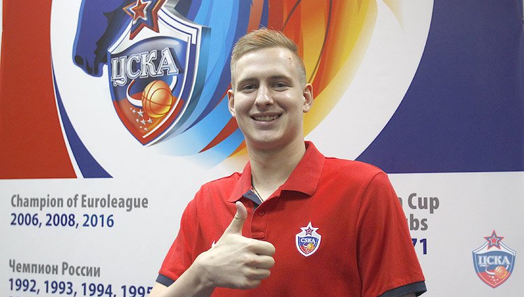 Alexander Gavrilov signed with the main team