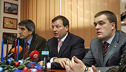 Кущенко и Бертомеу посетили Ледовый дворец на Ходынском поле
