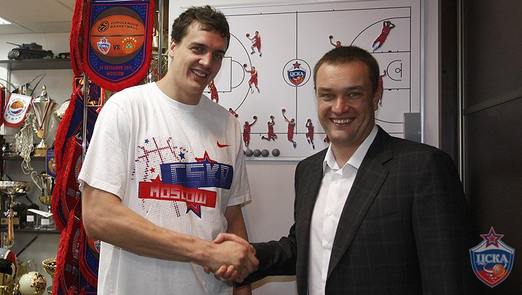 CSKA re-signs Alexander Kaun