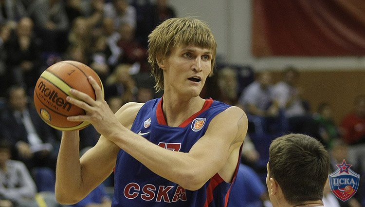 Andrey Kirilenko stays in CSKA
