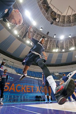 Амат М'Бай (фото: М. Сербин, cskabasket.com)