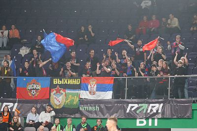 Болельщики ЦСКА (фото: М. Сербин, cskabasket.com)