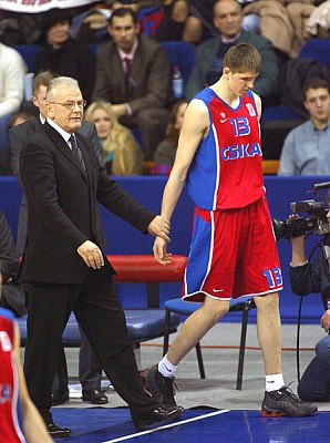 Dusan Ivkovic  and Viktor Khryapa (Photo G.Philippov)