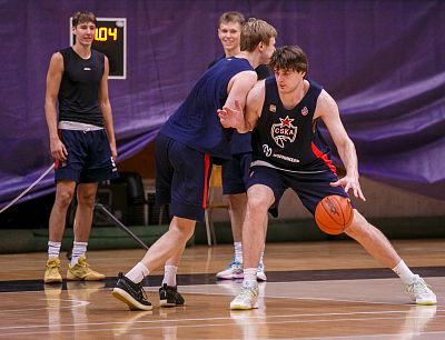 (фото: М. Сербин, cskabasket.com)