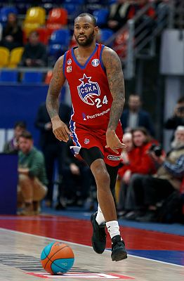Амат М'Бай (фото: М. Сербин, cskabasket.com)