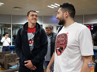 Semen Antonov and Nikita Kurbanov (photo: M. Serbin, cskabasket.com)