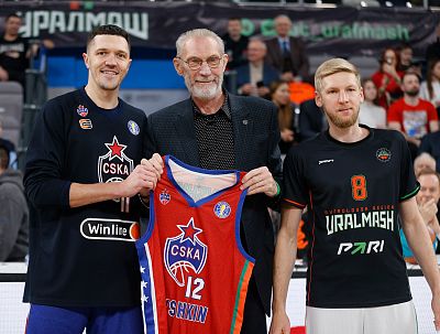 Семен Антонов, Анатолий Мышкин и Вячеслав Зайцев (фото: М. Сербин, cskabasket.com)