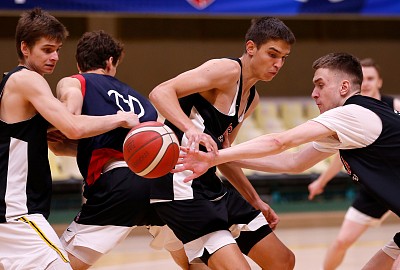(фото: М. Сербин, cskabasket.com)