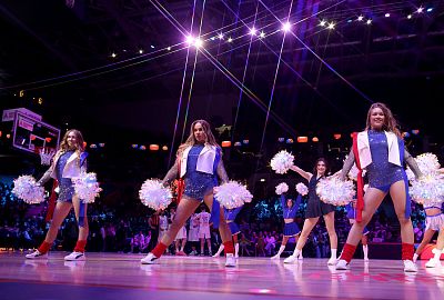 Группа поддержки ЦСКА (фото: М. Сербин, cskabasket.com)