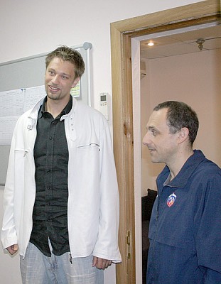 David Andersen and Ettore Messina (photo cskabasket.com)