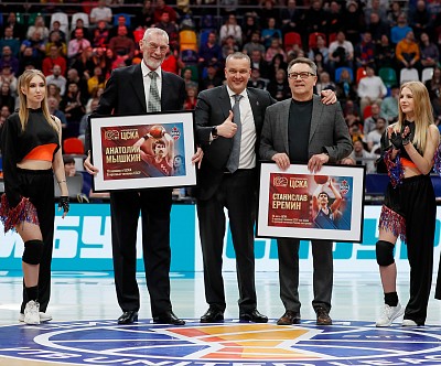 Анатолий Мышкин, Андрей Ватутин и Станислав Еремин (фото: М. Сербин, cskabasket.com)