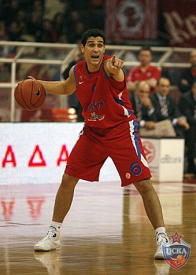 Никос Зисис (фото М. Сербин, cskabasket.com)