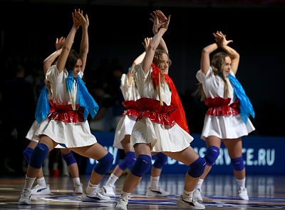 Группа поддержки ЦСКА (фото: М. Сербин, cskabasket.com)