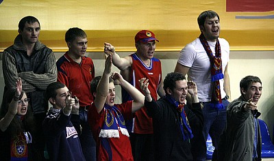 Болельщики ЦСКА (фото М. Сербин)