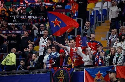 Болельщики ЦСКА (фото: М. Сербин, cskabasket.com)