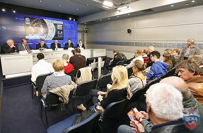 Пресс-конференция (фото М. Сербин, cskabasket.com)