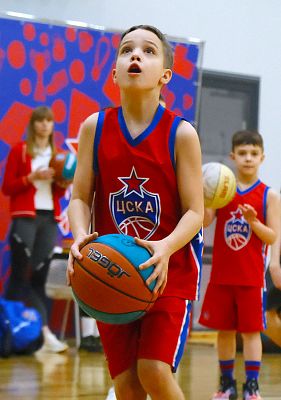 (фото: cskabasket.com)