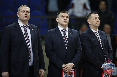 Дмитрий Шакулин, Евгений Пашутин и Иван Еремич (фото М. Сербин, cskabasket.com)