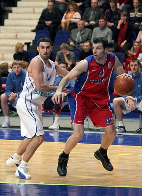 Теодорос Папалукас против Марко Поповича (фото М.Сербин)