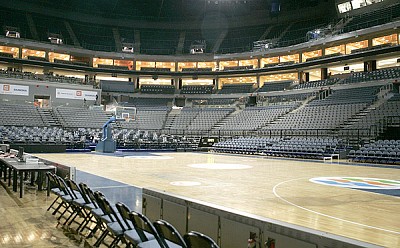 SAZKA ARENA (фото М. Сербин)