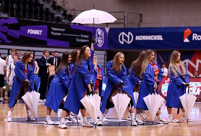 Группа поддержки ЦСКА (фото: М. Сербин, cskabasket.com)