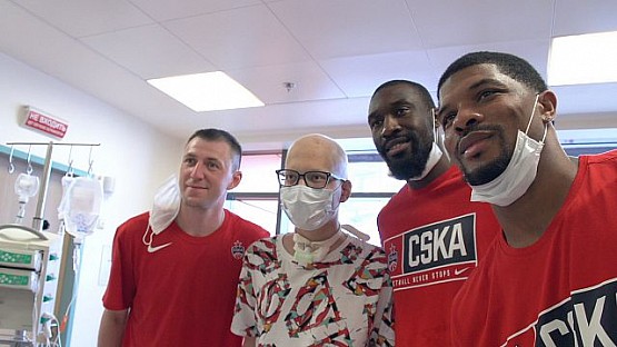 CSKA players visited kids at cancer centre