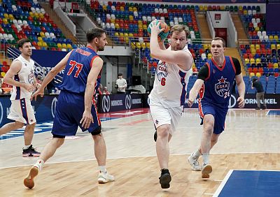 (фото: cskabasket.com)