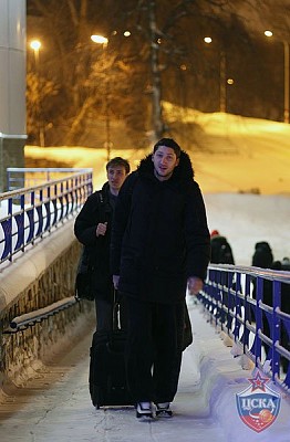 Nikita Kurbanov and Matjaz Smodis (photo M. Serbin, cskabasket.com)