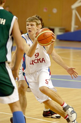 Maxim Zakharov (photo cskabasket.com)