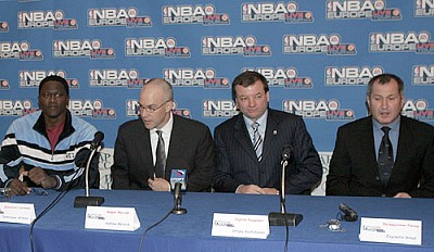 Доминик Уилкинс, Эндрю Мессик, Сергей Кущенко и Ринад Загидуллин (фото Т. Макеева)