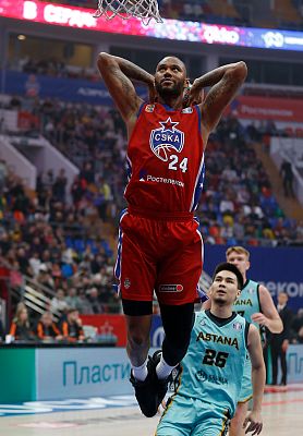 Амат М'Бай (фото: М. Сербин, cskabasket.com)