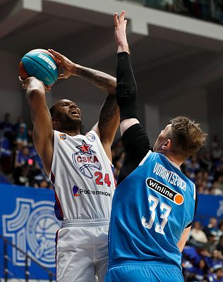 Амат М'Бай (фото: М. Сербин, cskabasket.com)