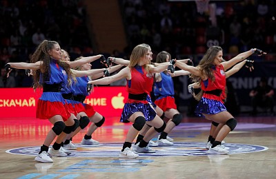 CSKA Dance Team (photo: M. Serbin, cskabasket.com)