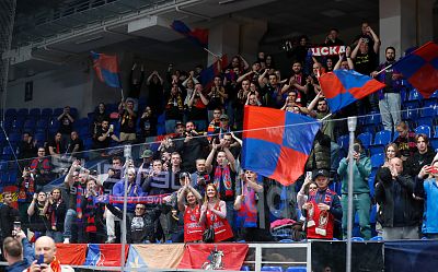 Болельщики ЦСКА (фото: М. Сербин, cskabasket.com)