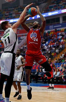 Амат М'Бай (фото: М. Сербин, cskabasket.com)