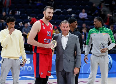 Никола Милутинов и Сергей Кущенко (фото: М. Сербин, cskabasket.com)