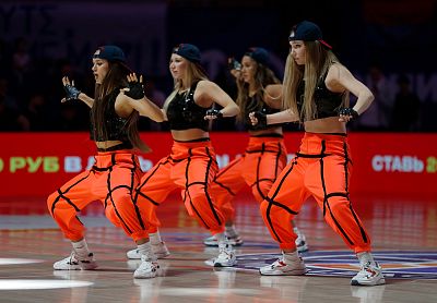 Группа поддержки ЦСКА (фото: М. Сербин, cskabasket.com)
