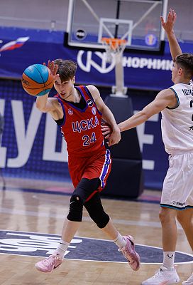 Денис Клуббе (фото: Т. Макеева, cskabasket.com)