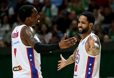 Антониус Кливленд и Мело Тримбл (фото: М. Сербин, cskabasket.com)