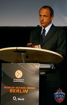 Ettore Messina (photo euroleague.net/Getty Images)