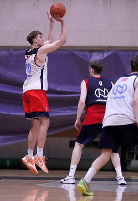 Демид Тюлюбаев (фото: М. Сербин, cskabasket.com)