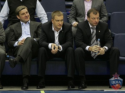 Сергей Дарькин, Андрей Ватутин и Сергей Кущенко (фото М. Сербин, cskabasket.com)