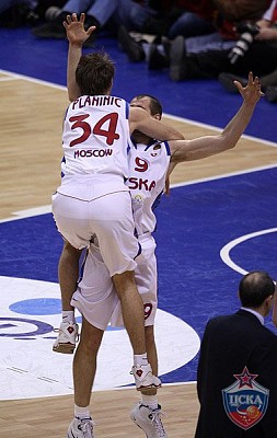 Zoran Planinic and Ramunas Siskauskas (photo Y. Kuzmin, cskabasket.com)