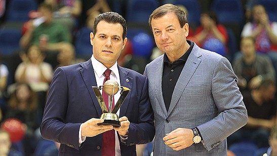 Dimitris Itoudis named VTB League Coach of the Year!