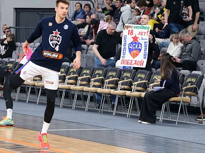 Болельщик ЦСКА (фото: М. Сербин, cskabasket.com)
