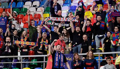 Болельщики ЦСКА (фото: М. Сербин, cskabasket.com)
