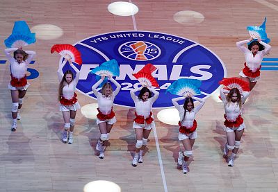 Группа поддержки ЦСКА (фото: М. Сербин, cskabasket.com)