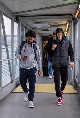 Каспер Уэйр и Владимир Карпенко (фото: М. Сербин, cskabasket.com)