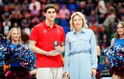 Николай Нацвлишвили и Илона Корстин (фото: М. Сербин, cskabasket.com)