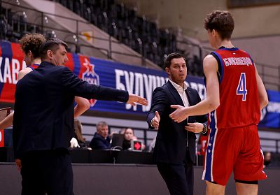 Евгений Горбунов и Артур Уразманов (фото: М. Сербин, cskabasket.com)